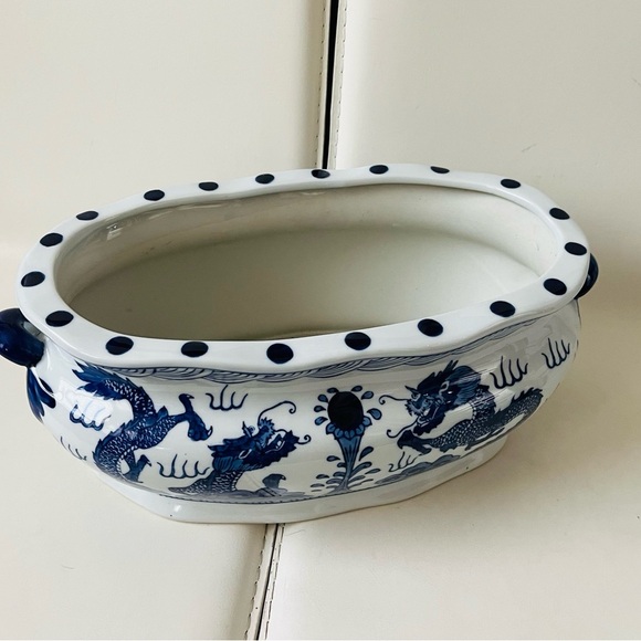 Blue And White Orchid Flower Ceramic Pot Vase Hand Made - Picture 9 of 12